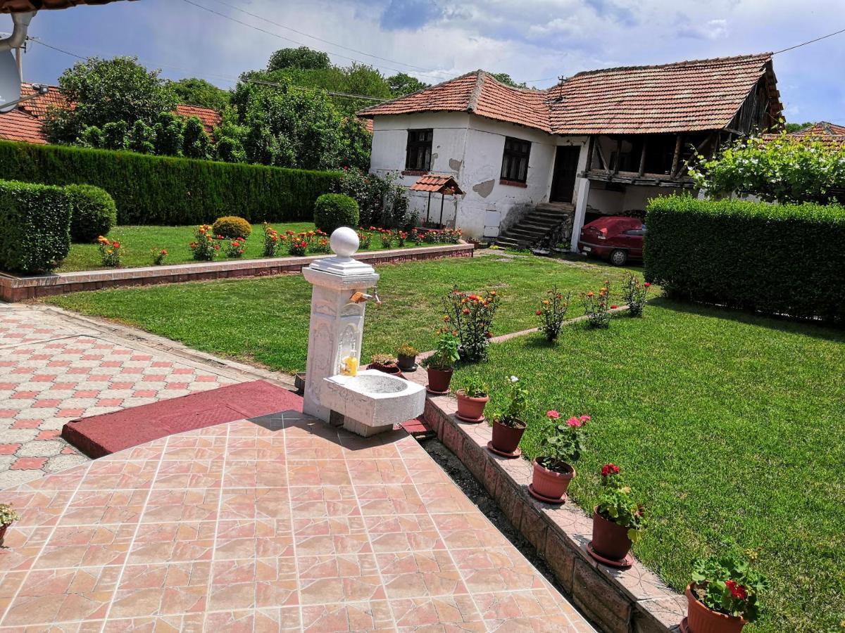 Kuca Mijalkovic Apartamento Pirot Exterior foto